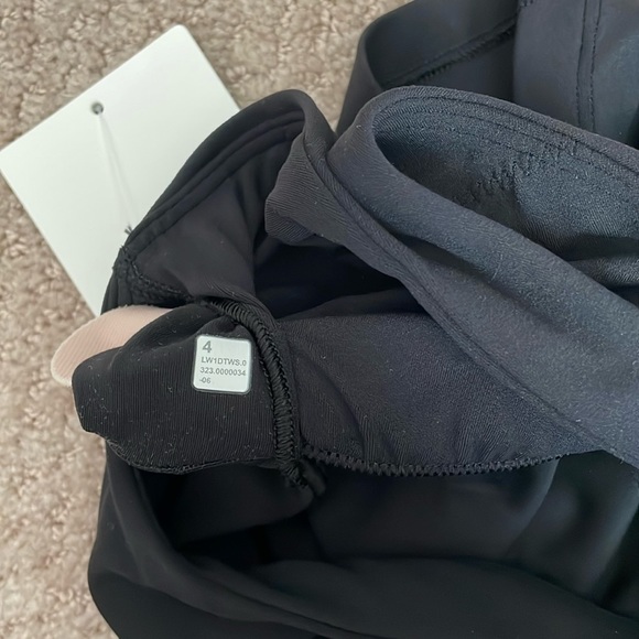 NWT Lululemon Align Tank Top Black Size 4 - Picture 6 of 10